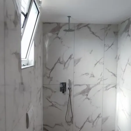 Shapa Casa de hóspedes 3*