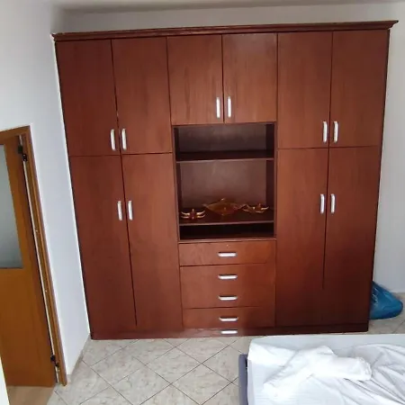 Shapa Pensión Ksamil