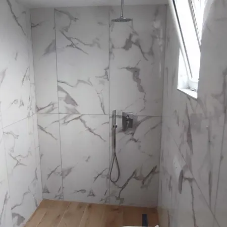 Shapa Pensjonat Ksamil